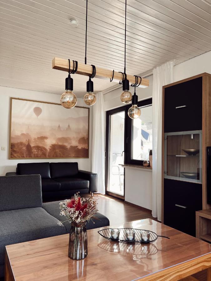Ferienwohnung Moselflair Mit Direktem Blick Auf Die Mosel Und Weinberge Oberfell Экстерьер фото