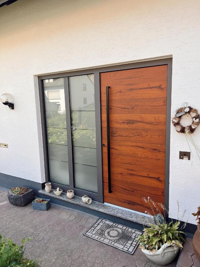 Ferienwohnung Moselflair Mit Direktem Blick Auf Die Mosel Und Weinberge Oberfell Экстерьер фото
